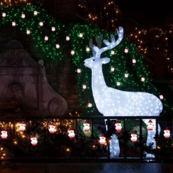 * Kerstlichtsnoeren^Aigostar Lichtsnoer - Zonne-Energie - Kerstman - 10 Led's - 3.8M - Buiten