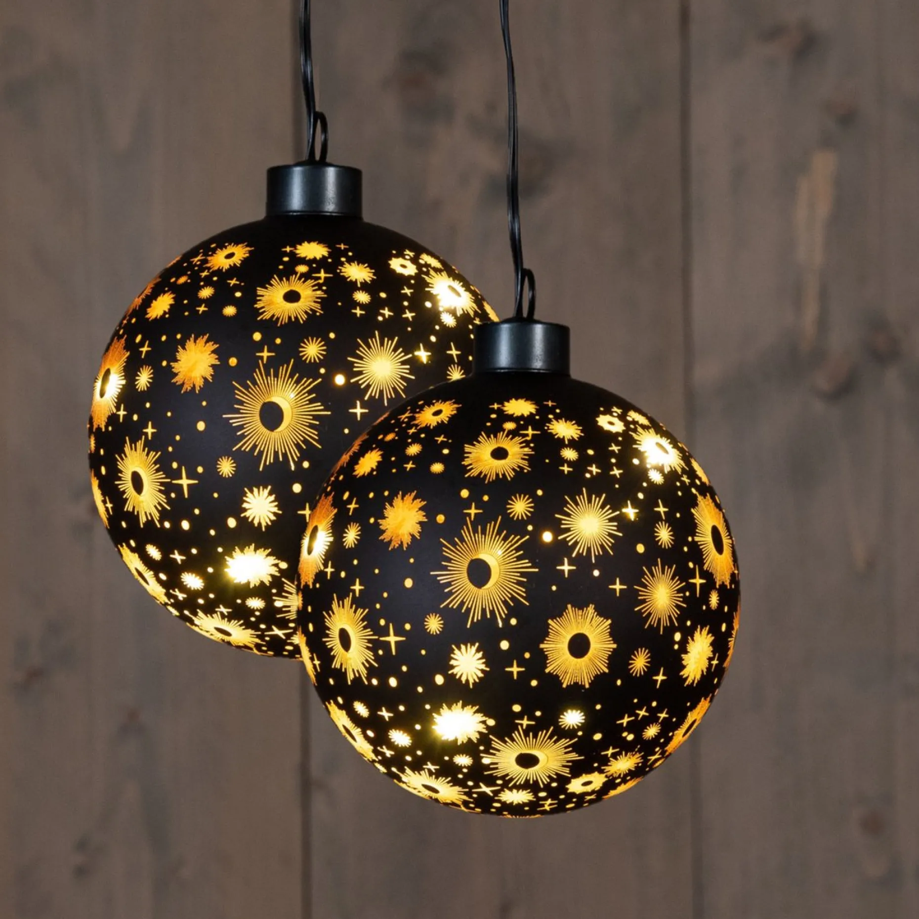 Anna's Collection Verlichte Kerstfiguren^Anna Collection Verlichte Kerstballen - 2X St- Zwart Kosmos - D10 Cm - Warm Wit
