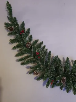 Black Box Trees - Creston Swag Groen Met Bessen,Deneenappels Tips 144 L180X D25Cm New