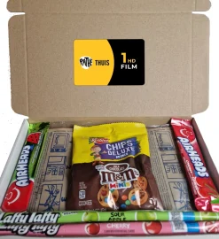 CandyStore24 Kerstpakketten^Cadeaupakket Xl - Pathe Film Cadeau - Moederdag Cadeautje - Cadeau Voor Hem - Cadeau Voor Haar - Pathe Thuis - Amerikaans Snoep - Geschenkset - Filmpakket Xl -