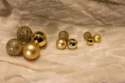 Christmas gifts Kerstballenset - 100 Stuks - 3/4/6Cm Clearance