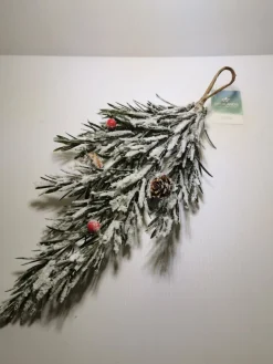 Everlands Dennentak Met Dennenappel Besneeuwd 20X40Cm Om Op Te Hangen Met Lus Hot