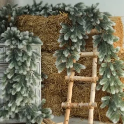 Trend24 Guirlande - Kerst Guirlande - Kerstguirlande - Kerstslinger - Deurkrans - Dennenslinger - Kerstslinger - Dennentak - 180 Cm - Groen - Wit - 1 Stuk Flash Sale