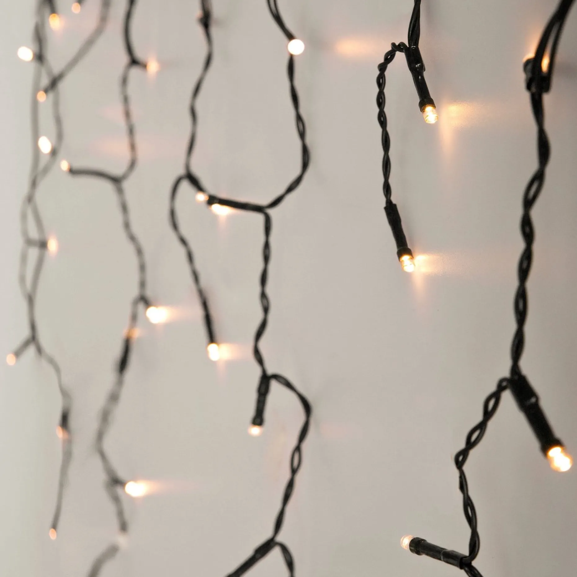 Merkloos Lichtgordijnen^Kerstverlichting - Ijspegel - Lichtgordijn - 3 Meter - Ijspegel - 90 Led's Voor Binnen & Buiten