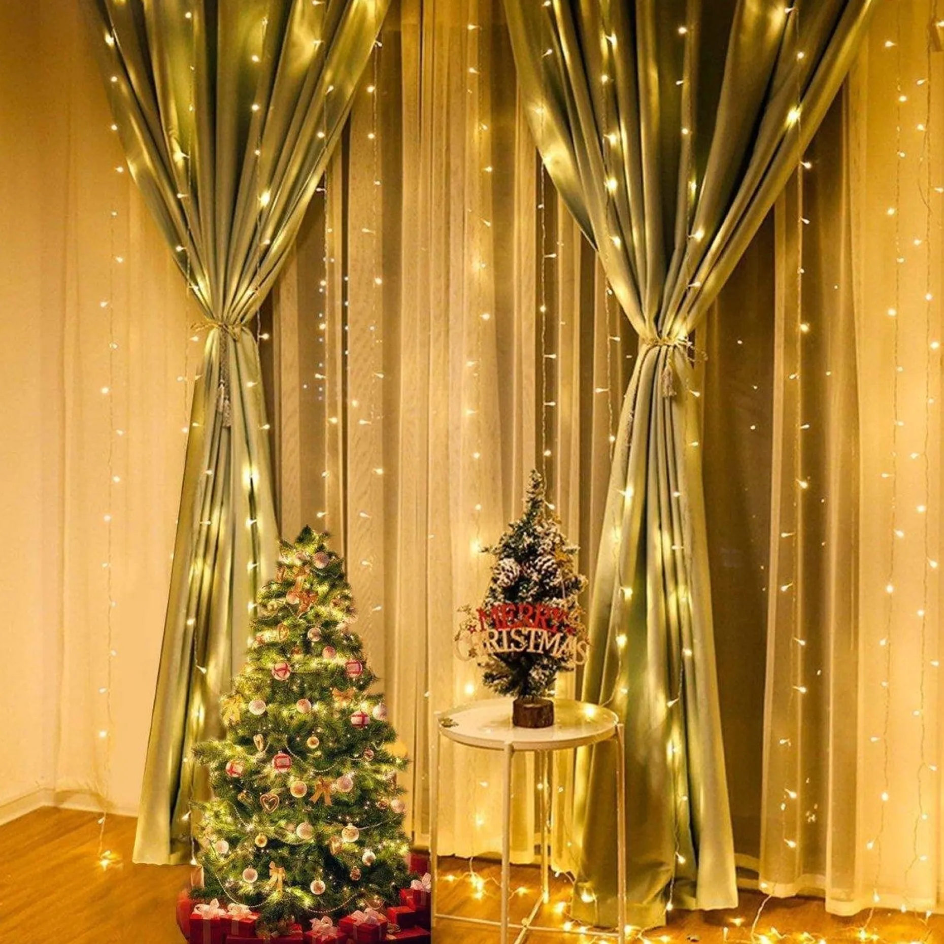 Merkloos Lichtgordijnen^Led Gordijn 3X3 Meter - Kerstverlichting - 300 Leds - Lichtgordijn - Warm Wit - Kerstmis - Feestdagen - Binnenverlichting - Trouwfeest Verlichting
