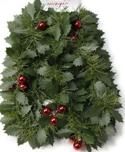 Christmas wood Pakket Van 2X Stuks Groene Kerst Hulst/Dennenslinger Guirlandes Met Besjes 270 Cm - Kerst Hulstslinger Guirlande Met Rode Kerstballen Outlet