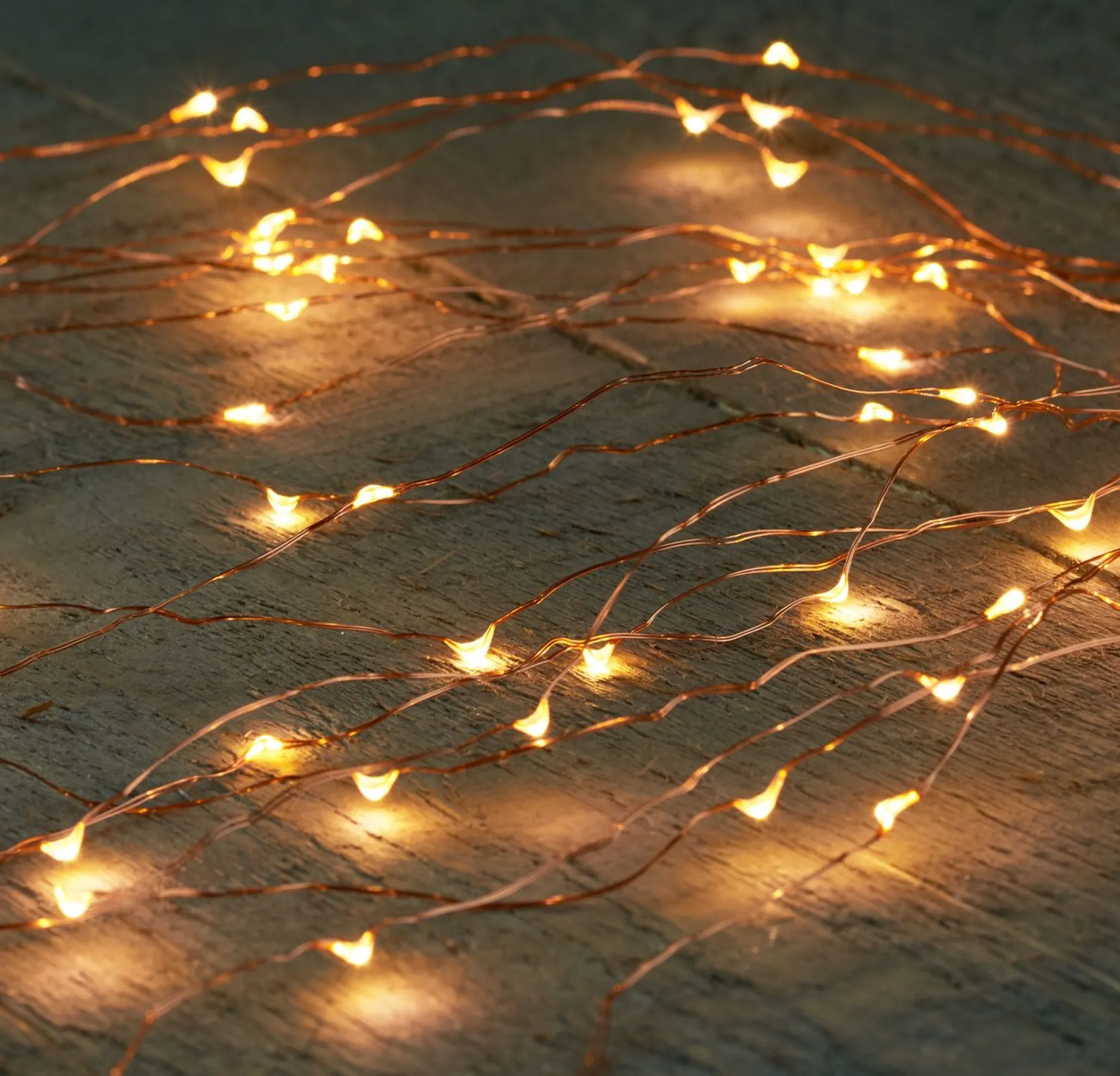 Anna's Collection Kerstlichtsnoeren^Set Van 2X Stuks Cascade Draadverlichting Lichtsnoer Met 160 Lampjes Warm Wit Met 8 Lichtdraden - Lichtsnoeren - Kerstverlichting