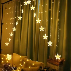 Xd Xtreme Verlichte Kerstfiguren^Sterrengordijn - Kerstverlichting - V-Shape Pyramide - Energiebesparend - 3 Meter - Lichtgordijn - Kerst - Warm Wit - 8 Lichteffecten - Voor Binnen - Veilige Kerstverlichting - Lichtsnoer - Xd Xtreme
